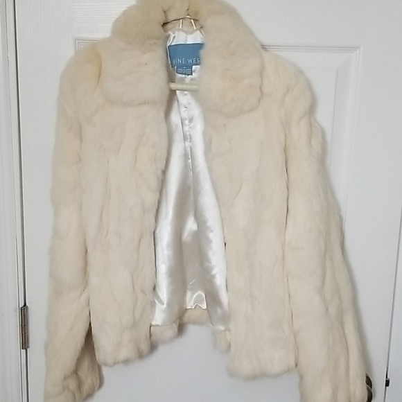 Beautiful rabbit fur coat - Picture 1 of 9